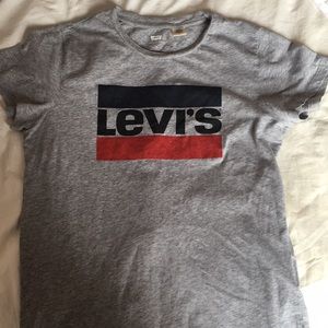 LEVIS T SHIRT